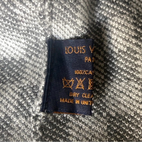 Louis Vuitton Beanie - Picture 3 of 6